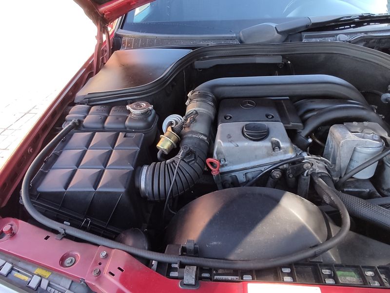 Mercedes-Benz C-Class • 1996 • 218,000 km 7