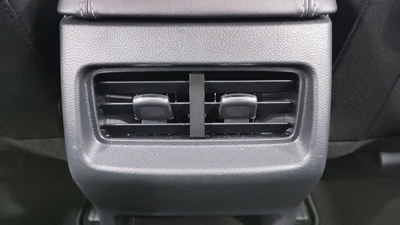 Ford Galaxy • 2022 • 32,412 km 20