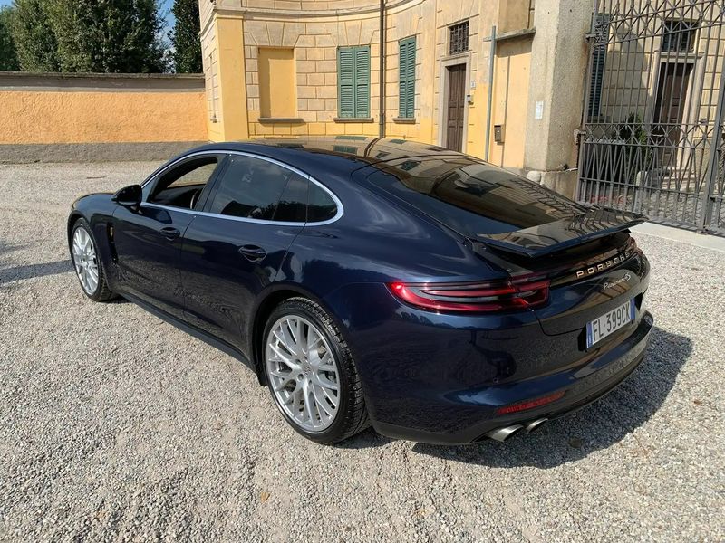Porsche Panamera • 2017 • 45,000 km 4