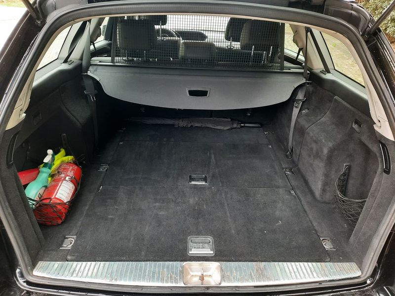 Mercedes-Benz E-320 • 2013 • 98,000 km 6