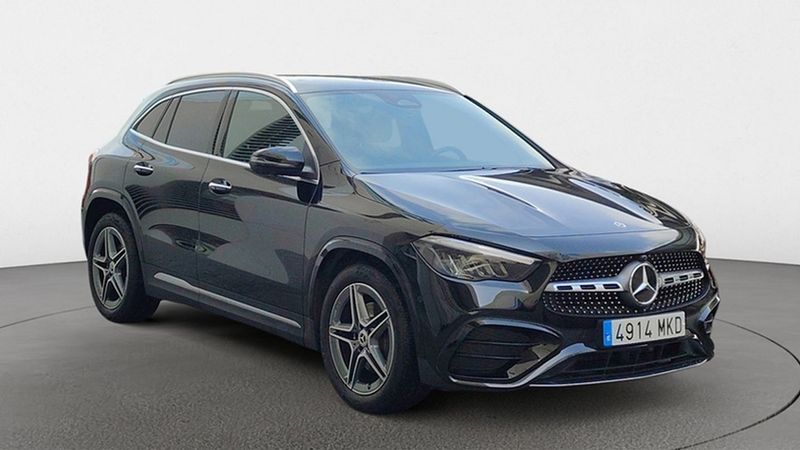Mercedes-Benz GLA • 2023 • 19,580 km 1