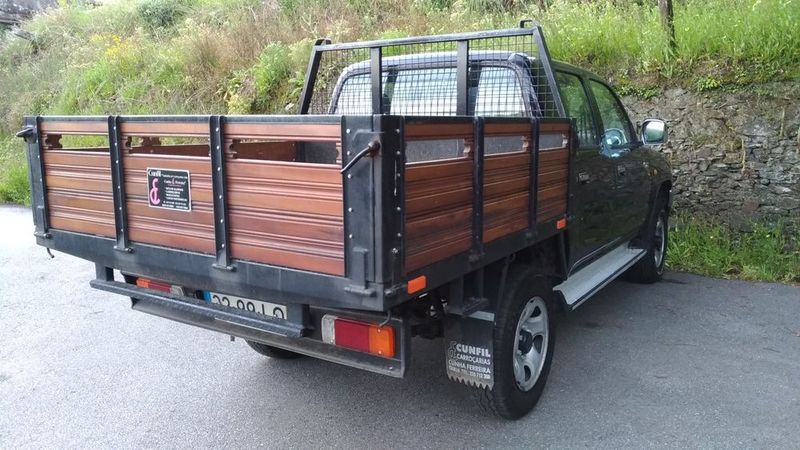 Toyota Hilux • 1998 • 225,000 km 2