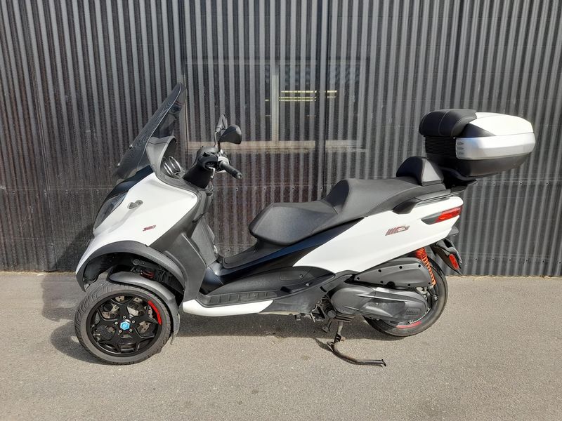 Piaggio mp3 hybryd • 2019 • 45,240 km 2