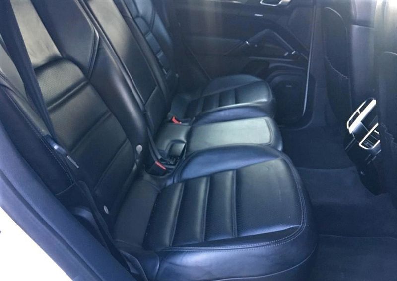 Porsche Cayenne • 2016 • 80,000 km 5