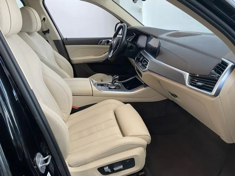 BMW X5 • 2021 • 89,000 km 10