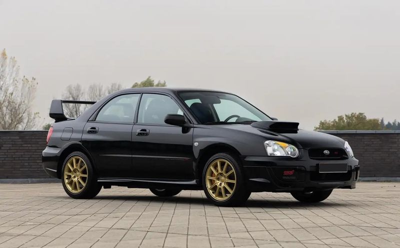 Subaru Impreza • 2005 • 63,000 km 4