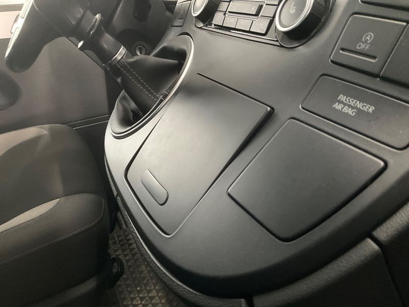 Volkswagen T5 Multivan • 2013 • 171,319 km 14