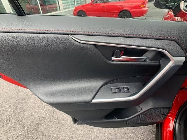 Toyota RAV4 Hybrid • 2021 • 34,500 km 9