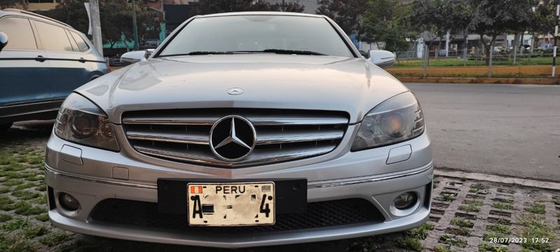 Mercedes-Benz C Sportcoupé • 2009 • 117,000 km 5