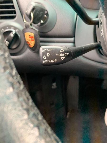 Porsche 911 • 2002 • 163,000 km 11