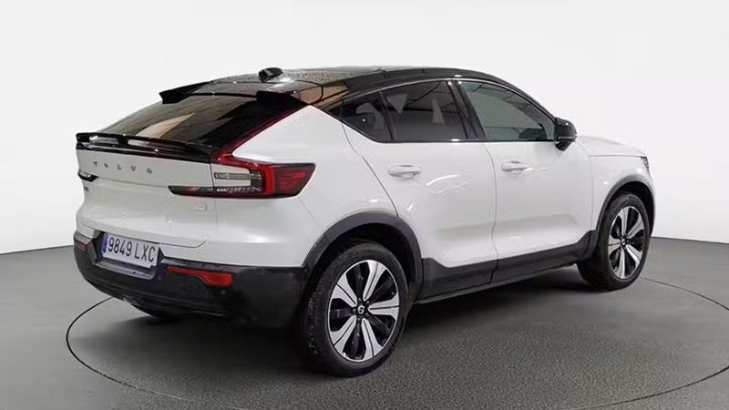 Volvo XC40 • 2022 • 67,641 km 5