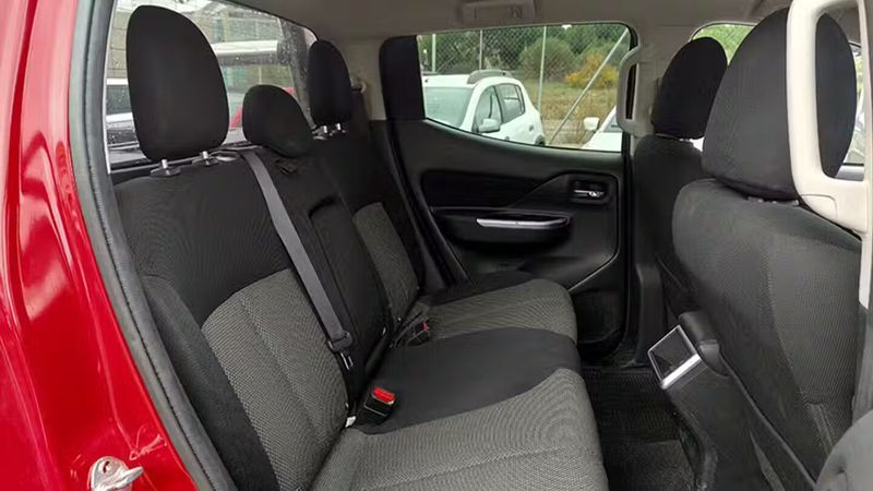 Mitsubishi L200 • 2020 • 121,530 km 19