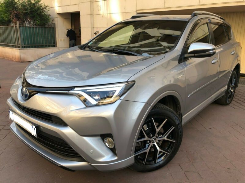 Toyota RAV4 • 2017 • 101,000 km 2