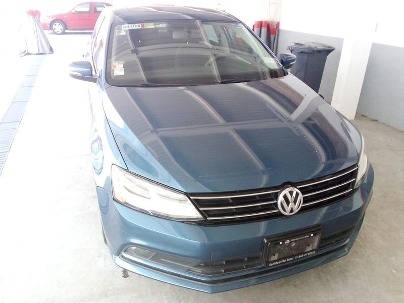 Volkswagen Jetta • 2017 • 63,000 km 24