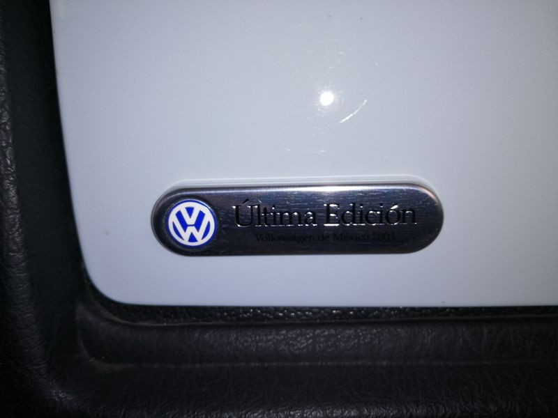 Volkswagen Beetle • 2004 • 5,900 km 2