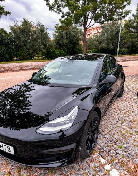 Tesla Model 3 • 2019 • 105,432 km 3