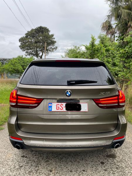 BMW X5 • 2017 • 86,000 mi 9