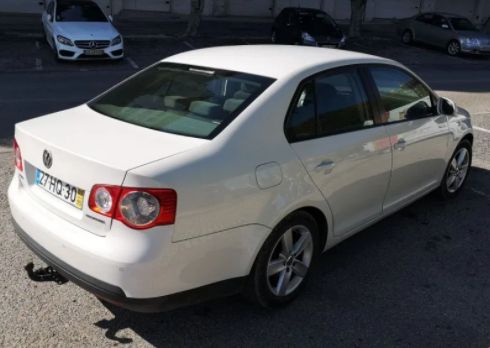 Volkswagen Jetta • 2009 • 225,000 km 2