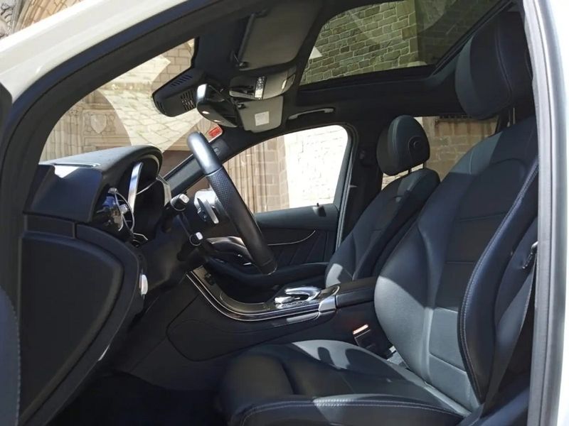 Mercedes-Benz GLC • 2018 • 54,000 km 11