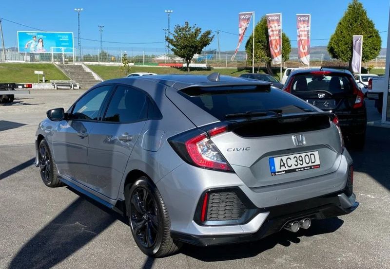 Honda Civic • 2020 • 200 km 1