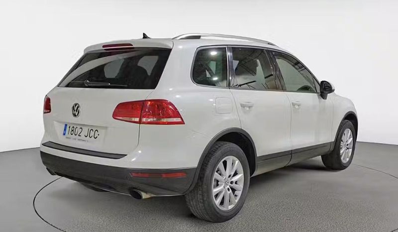 Volkswagen Touareg • 2015 • 142,121 km 4