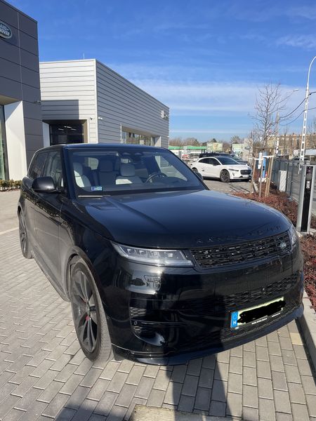 Land Rover Range Rover Sport • 2023 • 11,232 km 4