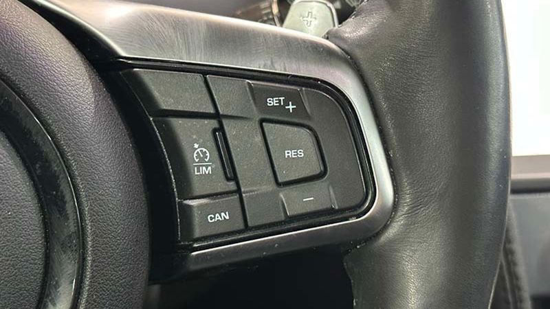 Jaguar F-Type • 2020 • 82,053 km 25