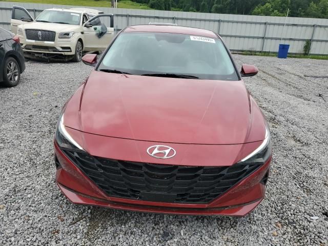 Hyundai Elantra • 2023 • 10,000 mi 2