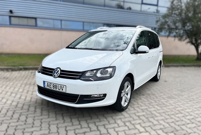 Volkswagen Sharan • 2021 • 60,500 km 1