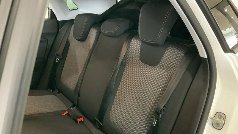 Opel Movano • 2023 • 9,500 km 7