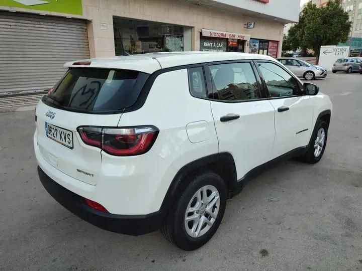 Jeep Compass • 2019 • 49,000 km 4