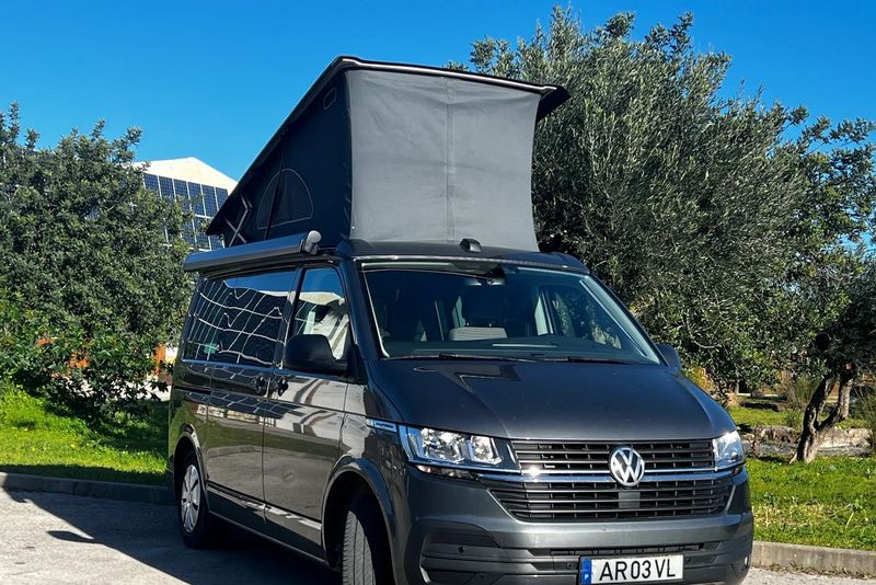 Volkswagen California • 2022 • 87,000 km 1