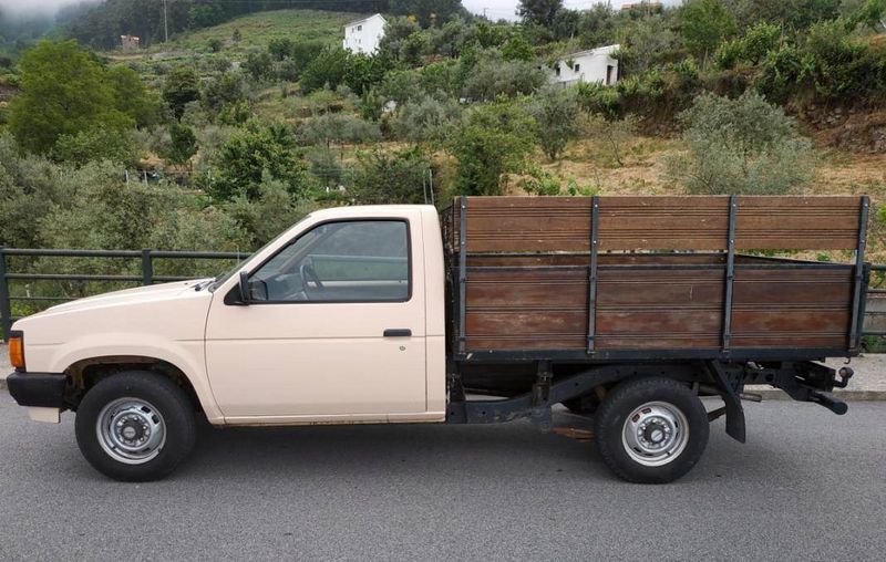 Nissan Pickup • 1996 • 190,000 km 3