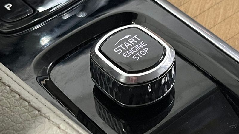 Volvo XC90 • 2021 • 48,935 km 15