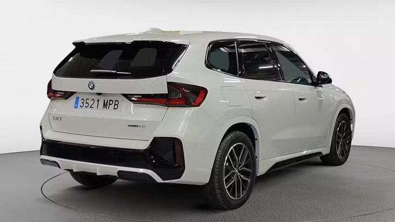 BMW X1 • 2024 • 10,135 km 7