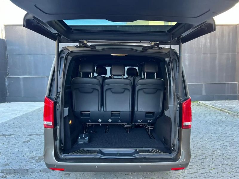Mercedes-Benz 310 Van • 2019 • 81,000 km 9