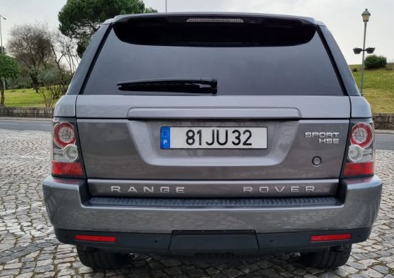Land Rover Range Rover • 2010 • 233,000 km 3