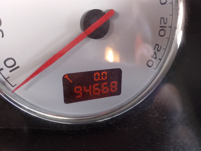 Peugeot 307 • 2009 • 94,668 km 10