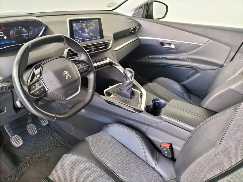 Peugeot 3008 • 2019 • 145,673 km 3