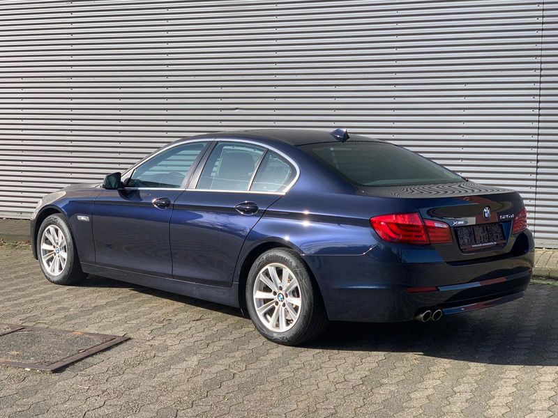BMW 5 Series • 2013 • 221,640 km 3