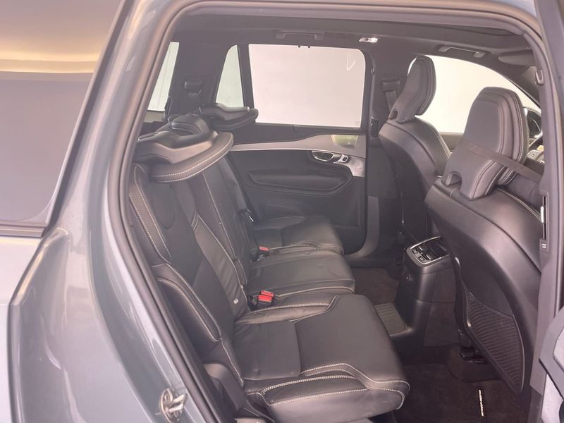 Volvo XC90 • 2022 • 128,000 km 8