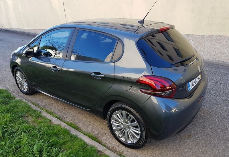 Peugeot 207 CC • 2017 • 16,000 km 2
