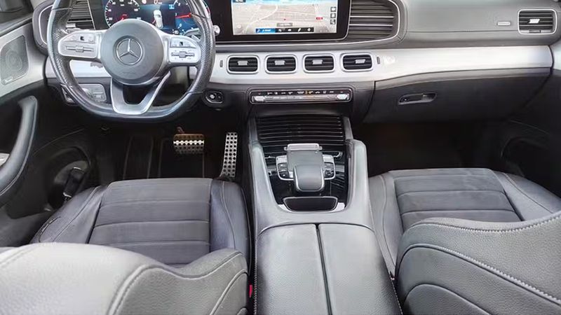 Mercedes-Benz GLE • 2019 • 148,000 km 8