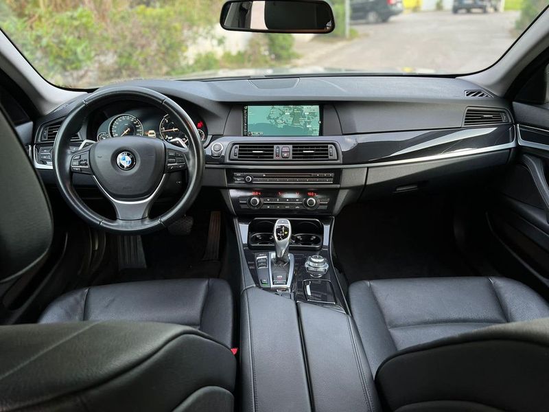 BMW 520D • 2017 • 90,000 km 3