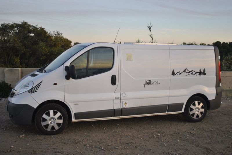 Opel Vivaro • 2012 • 205,000 km 2