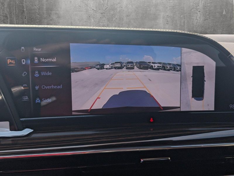 Am General Hummer • 2024 • 8 km 9