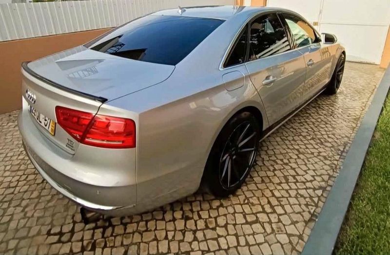 Audi A8 • 2011 • 150,000 km 2