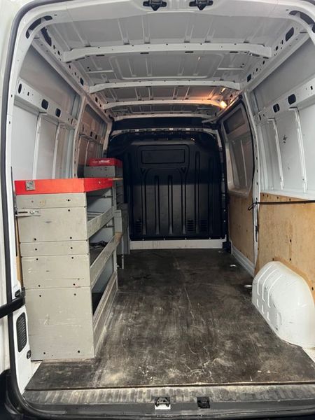 Nissan NV400 • 2016 • 78,000 km 2