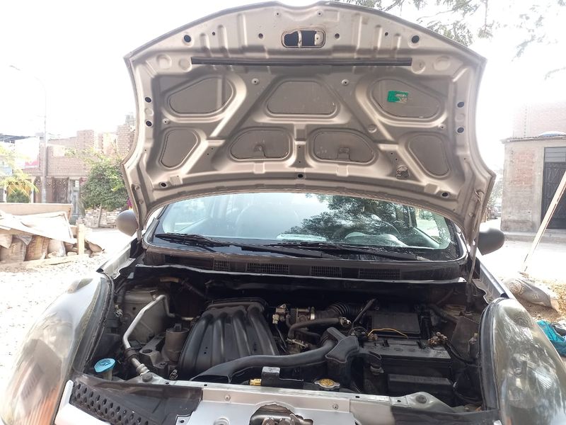 Nissan Note • 2007 • 214,000 km 10