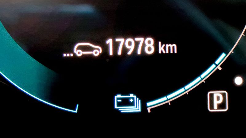 Renault Captur • 2023 • 17,890 km 18